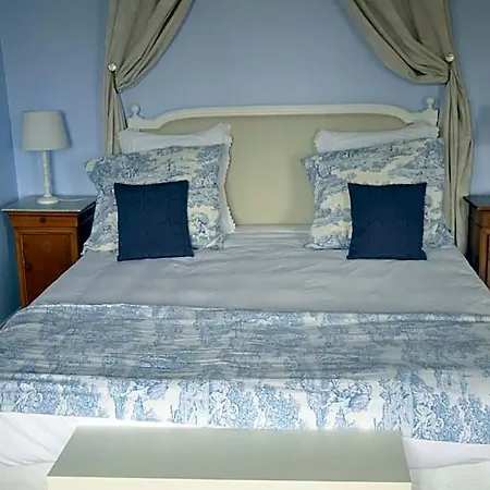 Le Du Bas Manoir