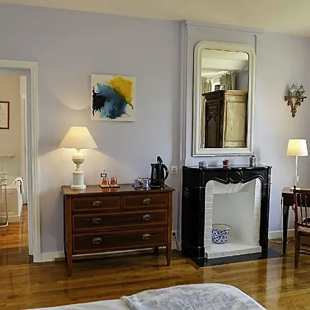 Le Du Bas Manoir 4*